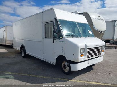 Lot #3035073407 2013 FORD E-450 STRIPPED