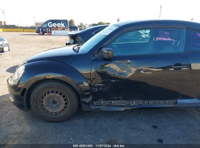 Lot #3035094821 2012 VOLKSWAGEN BEETLE ENTRY