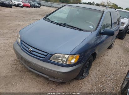 Lot #3035083726 2002 TOYOTA SIENNA XLE