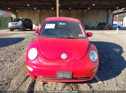 Lot #2995294540 2002 VOLKSWAGEN NEW BEETLE GL