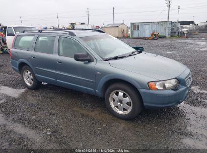 Lot #2992832244 2002 VOLVO V70 XC