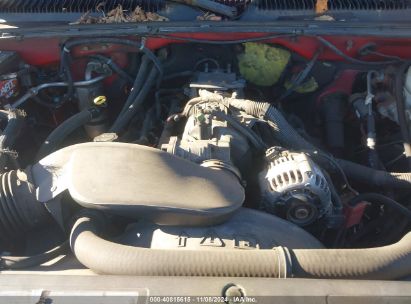 Lot #2992821393 2004 GMC SIERRA 2500HD SLE