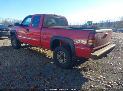 Lot #2992821393 2004 GMC SIERRA 2500HD SLE