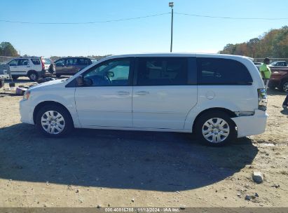 Lot #3057075630 2015 DODGE GRAND CARAVAN SE