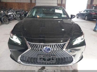 Lot #3005345238 2020 LEXUS ES 300H LUXURY