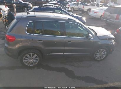 Lot #3035089322 2013 VOLKSWAGEN TIGUAN SE