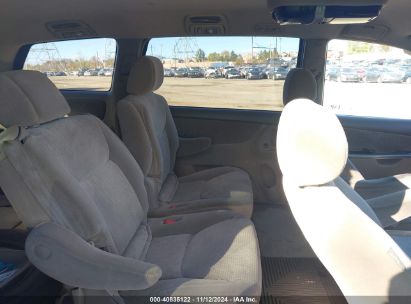 Lot #2989127079 2006 TOYOTA SIENNA LE