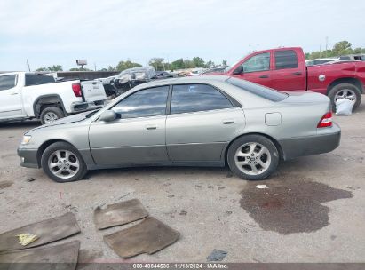 Lot #3035083113 2001 LEXUS ES 300