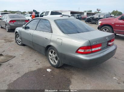 Lot #3035083113 2001 LEXUS ES 300