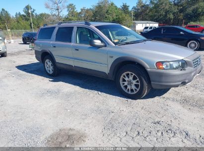 Lot #2992834817 2004 VOLVO XC70 2.5T