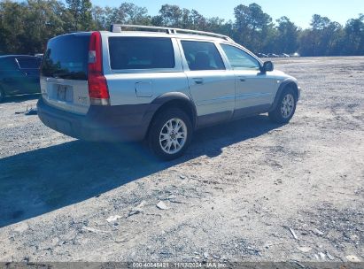 Lot #2992834817 2004 VOLVO XC70 2.5T