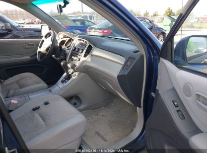 Lot #2992834693 2004 TOYOTA HIGHLANDER V6 W/3RD ROW (A5)