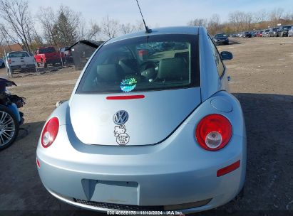 Lot #2996535819 2009 VOLKSWAGEN NEW BEETLE 2.5L