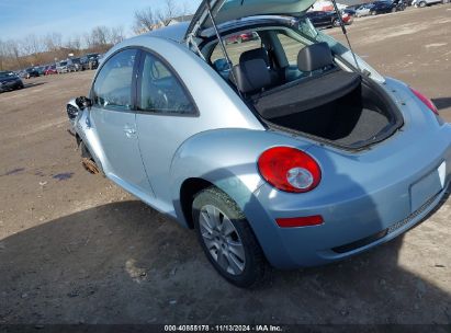 Lot #2996535819 2009 VOLKSWAGEN NEW BEETLE 2.5L