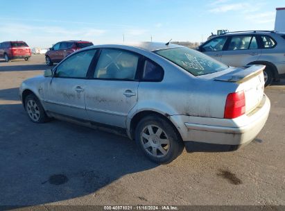 Lot #2992828705 2000 VOLKSWAGEN PASSAT GLS