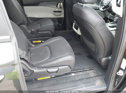 Lot #3035071380 2023 KIA CARNIVAL MPV LX SEAT PACKAGE