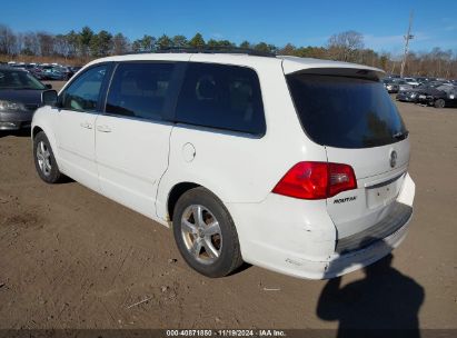 Lot #3037543112 2009 VOLKSWAGEN ROUTAN SEL