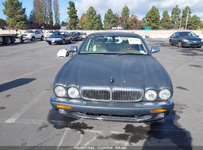 Lot #2992831566 2001 JAGUAR XJ8 VANDEN PLAS