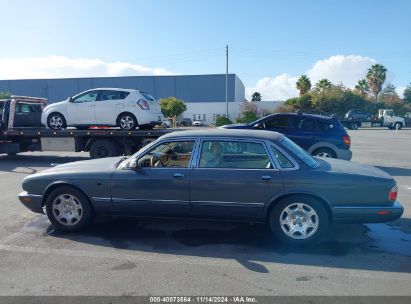 Lot #2992831566 2001 JAGUAR XJ8 VANDEN PLAS