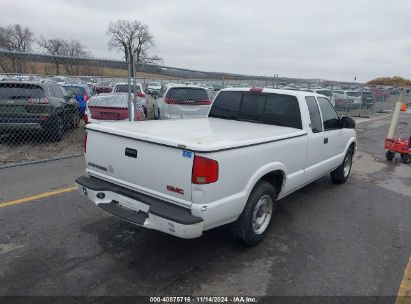 Lot #2986682085 2000 GMC SONOMA SLS