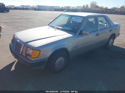 Lot #3053066628 1992 MERCEDES-BENZ 300 E 4MATIC