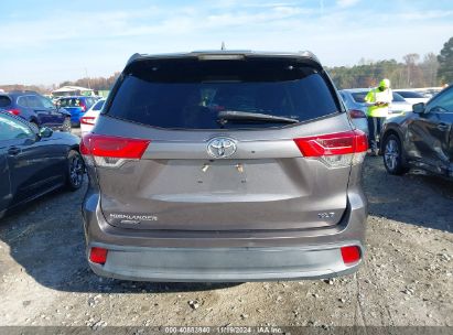 Lot #3035070730 2017 TOYOTA HIGHLANDER XLE