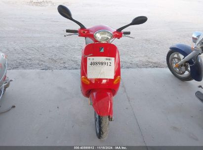 Lot #3035090130 2003 VESPA C161C