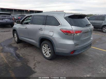 Lot #3035070456 2015 TOYOTA HIGHLANDER LE