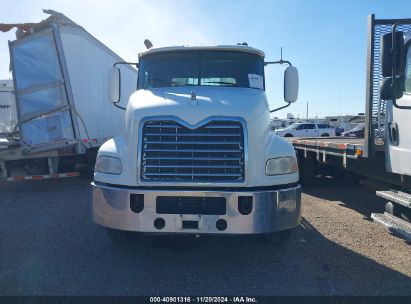 Lot #2997764014 2008 MACK 600 CXU600