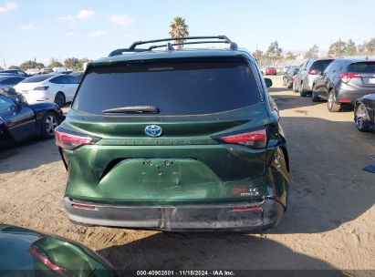 Lot #3035093992 2021 TOYOTA SIENNA LE