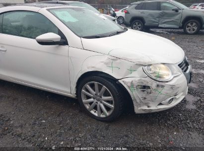 Lot #3045353119 2011 VOLKSWAGEN EOS KOMFORT