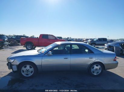 Lot #3056471573 2000 LEXUS ES 300