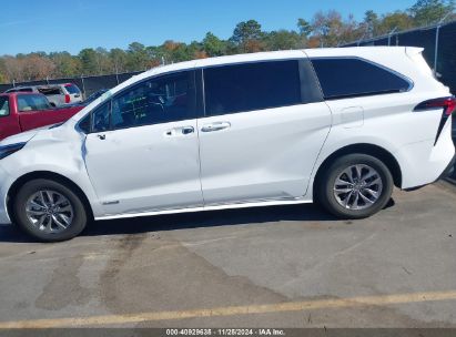 Lot #3034053274 2021 TOYOTA SIENNA LE