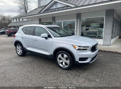 Lot #3037540064 2020 VOLVO XC40 T5 MOMENTUM