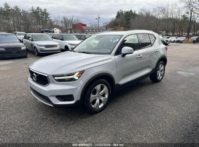 Lot #3037540064 2020 VOLVO XC40 T5 MOMENTUM