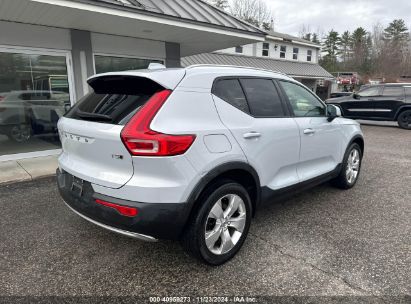 Lot #3037540064 2020 VOLVO XC40 T5 MOMENTUM