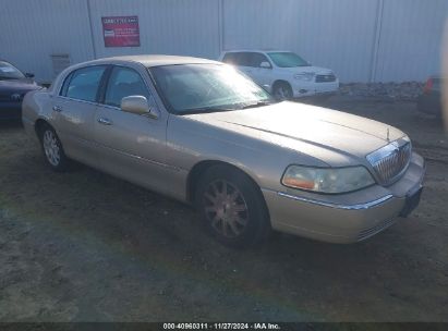 Lot #3034052735 2010 LINCOLN TOWN CAR SIGNATURE LIMITED