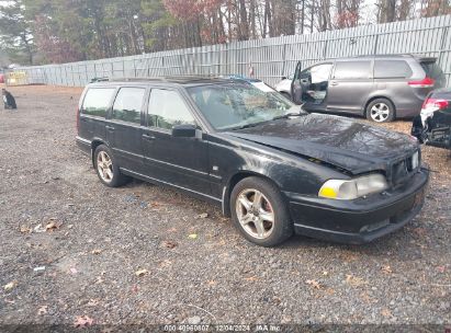 Lot #3034052713 1999 VOLVO V70 R