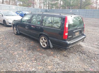 Lot #3034052713 1999 VOLVO V70 R