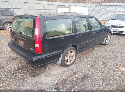 Lot #3034052713 1999 VOLVO V70 R