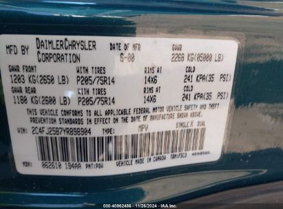 Lot #3056470862 2000 CHRYSLER VOYAGER