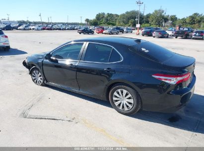 Lot #3056068427 2019 TOYOTA CAMRY HYBRID LE