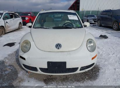 Lot #3056068684 2008 VOLKSWAGEN NEW BEETLE COUPE BLACK TIE EDITION/TRIPLE WHITE