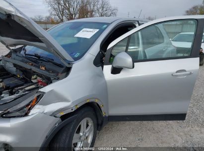 Lot #3037539205 2020 CHEVROLET TRAX AWD LS