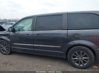 Lot #3034051634 2016 CHRYSLER TOWN & COUNTRY S