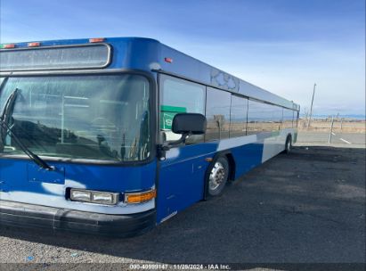 Lot #3037529275 2005 GILLIG TRANSIT BUS LOW