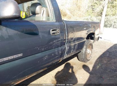 Lot #3037538764 2005 GMC SIERRA 2500HD WORK TRUCK