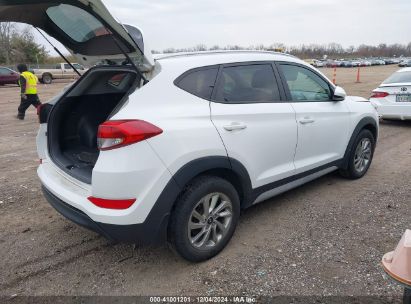 Lot #3028042341 2017 HYUNDAI TUCSON SE