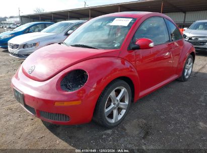 Lot #3056067991 2010 VOLKSWAGEN NEW BEETLE 2.5L