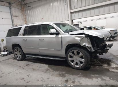 Lot #3037522870 2020 CADILLAC ESCALADE ESV 4WD LUXURY